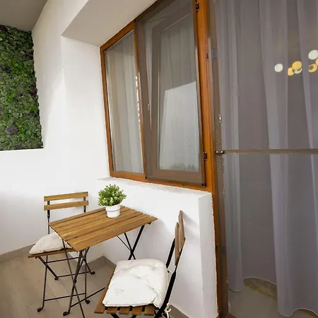 Apartment Sofia Cozy - Underground Private Parking