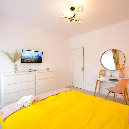 Apartment Sofia Cozy - Underground Private Parking