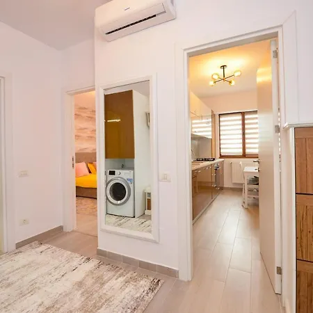 Apartment Sofia Cozy - Underground Private Parking Bucharest
