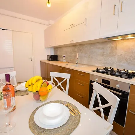 Apartment Sofia Cozy - Underground Private Parking *